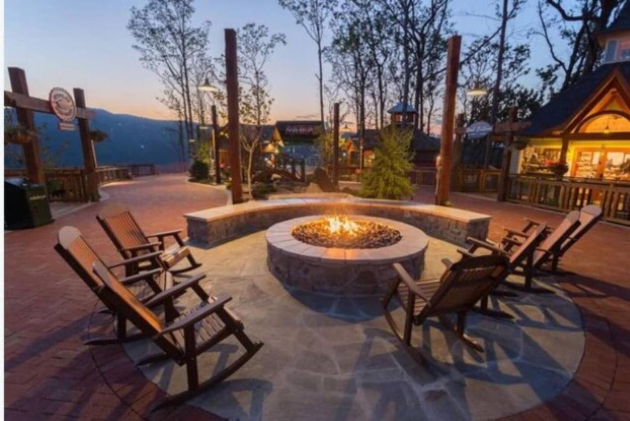 Gt307 Romantic Condo Downtown Gatlinburg & Pool Экстерьер фото